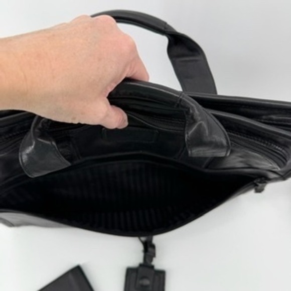 Tumi Leather Briefcase Laptop Bag, Luggage Tag, ID Wallet Black Business Travel - Picture 14 of 16